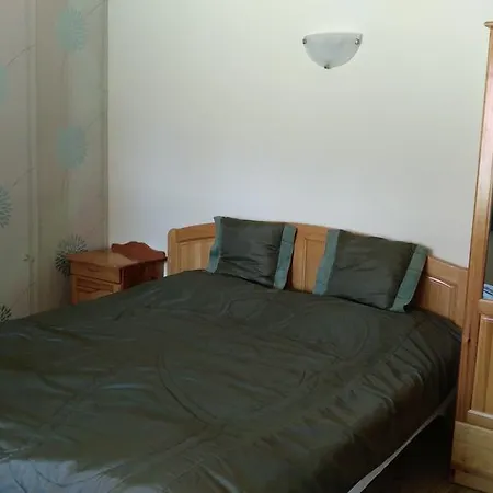 Къща за гости червената къща 3*